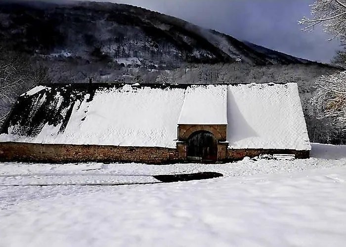 Holiday home La Grange Aux Frenes -gite 6 Personnes- Tranquillite, Nature Et Confort