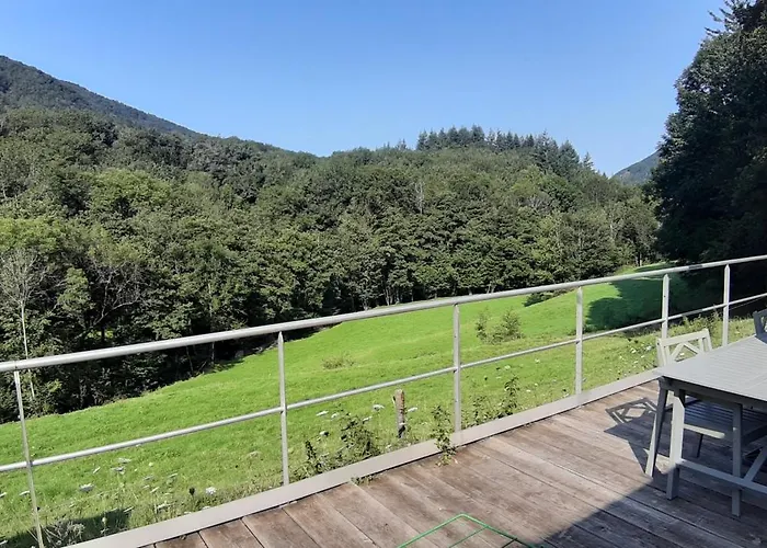 La Grange Aux Frenes -gite 6 Personnes- Tranquillite, Nature Et Confort *